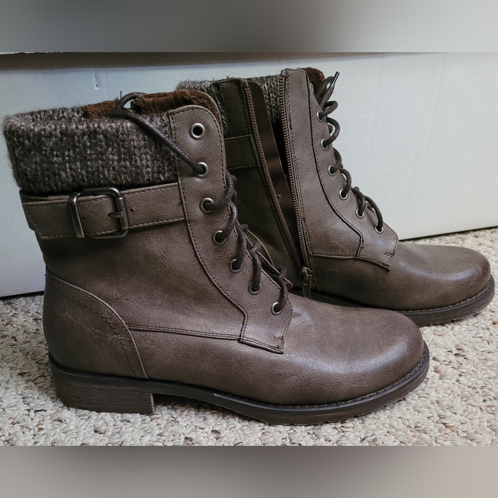 Combat boots